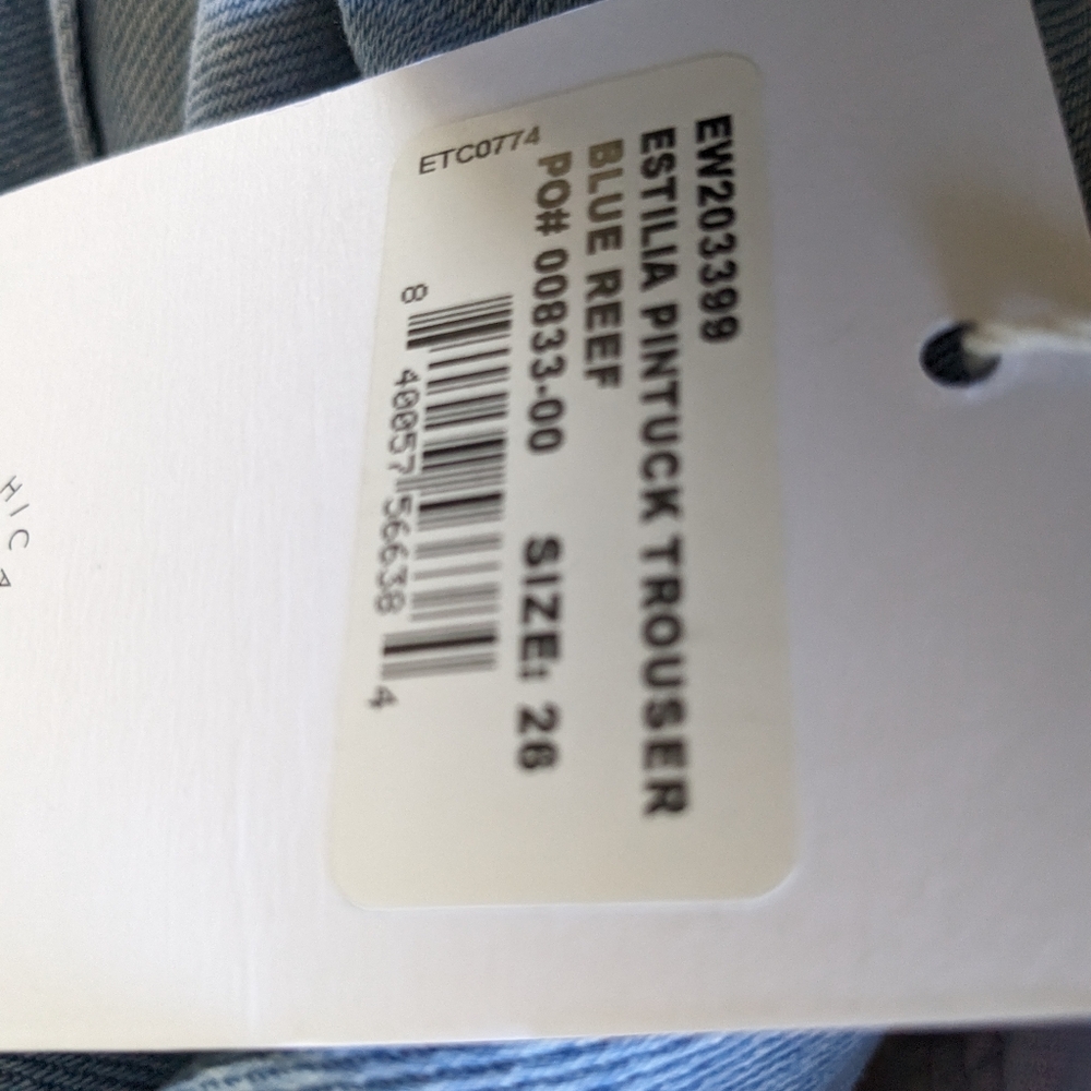 Etica Estilia Pintuck Flare Jeans - Picture 11 of 11